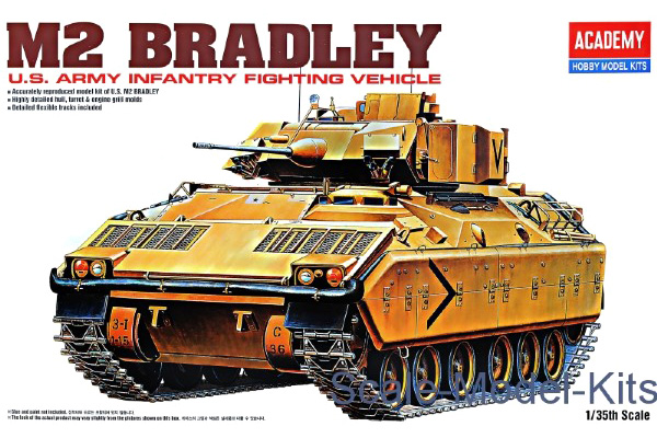RC Radiostyrt Byggmodell stridsfordon - Bradley IFV w. Interior - 1:35 - Academy