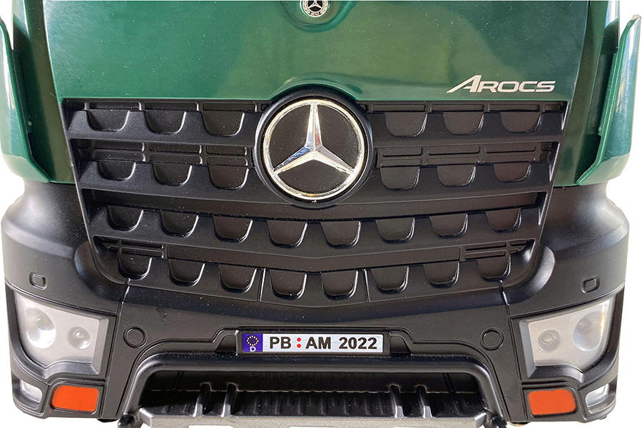 Radiostyrd kranbil - Mercedes Benz Arocs Tippvagn grön - 1:14 - 2,4GHz - RTR