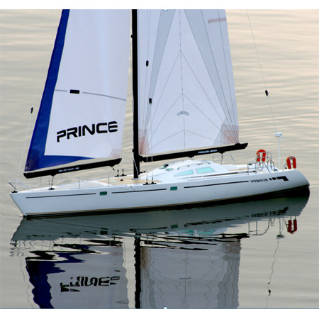 Radiostyrd segelbåt - Prince 900 2,4GHz - RTR