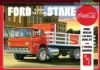 Byggmodell lastbil - Ford C600 Stake Bed w. Coca Cola - 1:25 - AMT