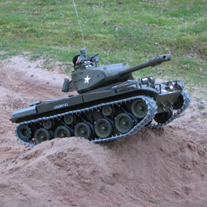 Radiostyrd stridsvagn - 1:16 - Walker Bulldog MET. Upg. - 2,4Ghz - RTR