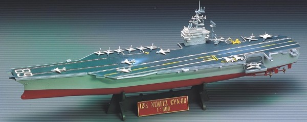 Byggmodell krigsfartyg - CVN 68 USS Nimitz - 1:800 - Academy