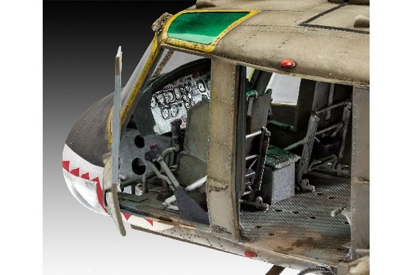 Byggmodell helikopter - Bell UH-1C - 1:35 - Revell