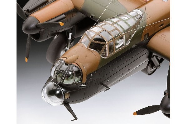 Byggmodell flygplan - Lancaster B,III Dambusters - 1:72 - Revell