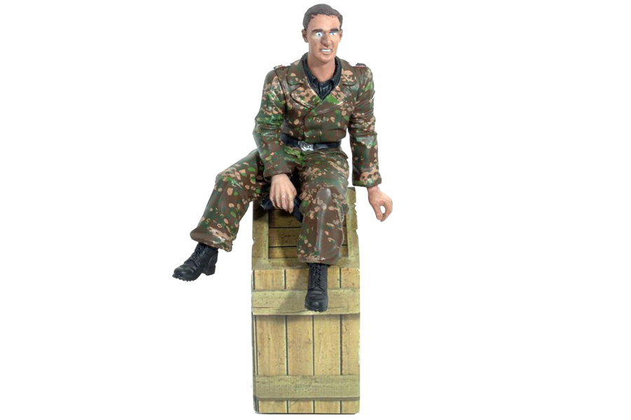 1/16 Figure Radio Operator Sitting