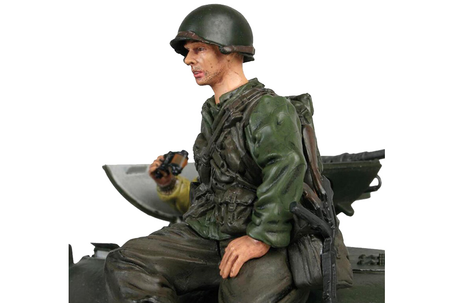 1/16 U.S. Captain Infantry Sitting