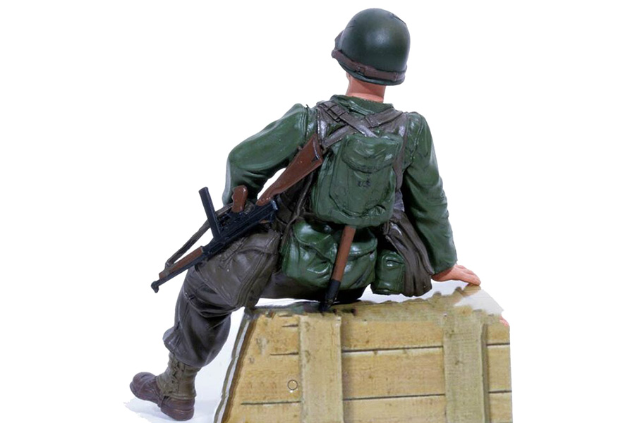 1/16 U.S. Captain Infantry Sitting