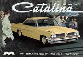 RC Radiostyrt Byggmodell bil - 1961 Pontiac Catalina - 1:25 - Moebius models