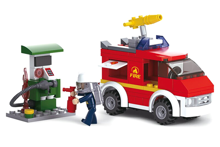 RC Radiostyrt Fire Brigade Emergency Vehicle and Fuel Pump - B0623-  Sluban