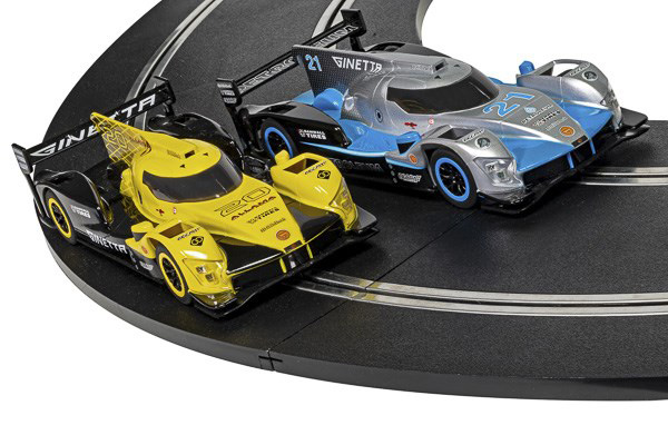 Scalextric Ginetta Racers Set