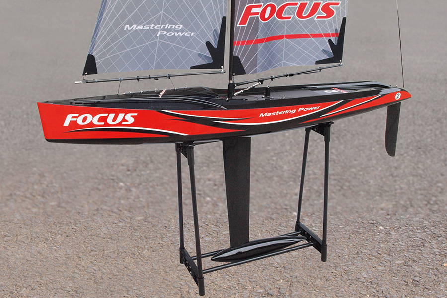 Radiostyrd segelbt - Focus II - Joysway - 2,4GHz - RTR