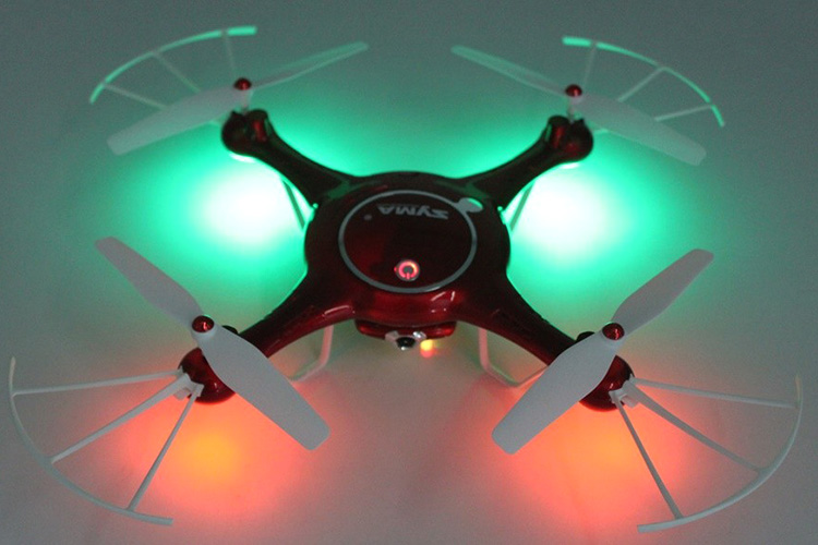 Demo - Radiostyrd Dron - Syma X5UW FPV - 2,4Ghz - RTF