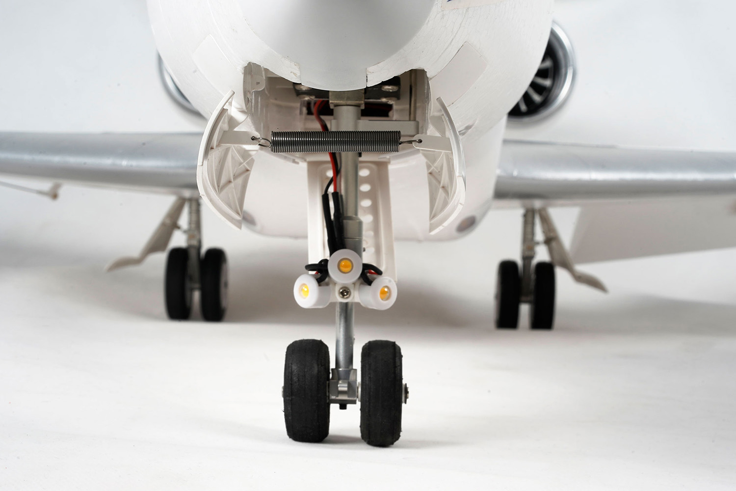 Thumbnail 659 f�r RC flygplan - AMXPlanes AM650 Business-Jet BL - 7ch - PNP