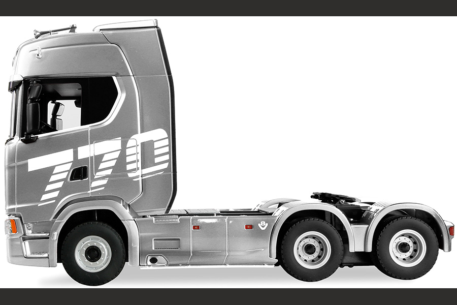 Thumbnail 659 f�r Radiostyrd lastbil - Scania 770 S V8 Truck 6x4 - Silver - 1:18 - 2,4GHz - RTR