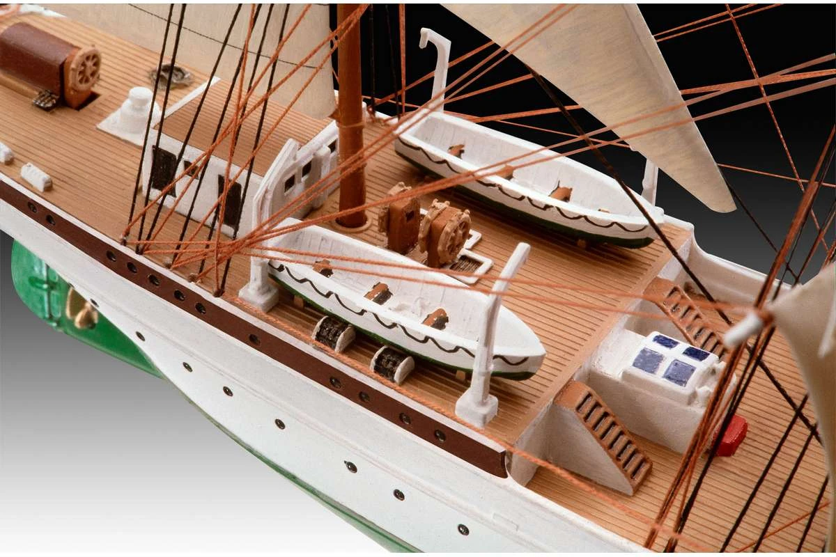 Thumbnail 678 f�r Byggmodell segelfartyg - Gorch Fock - 1:350 - Revell