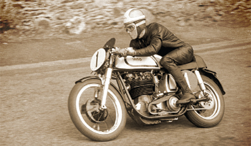 Thumbnail 678 f�r Byggmodell motorcykel - 1951 Norton Manx 500cc - 1:9 - Italieri