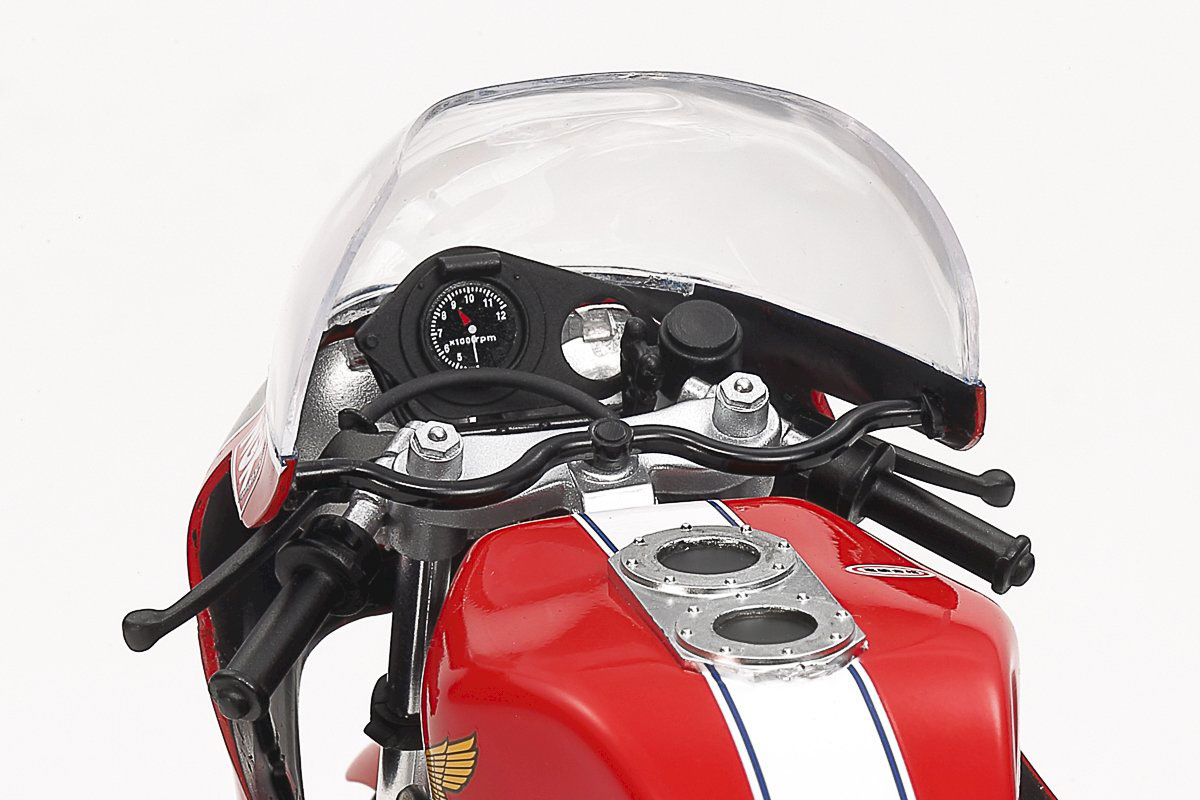 Thumbnail 738 f�r Byggmodell MC - Honda RS1000 Endurance Racer - 1:12 - Tamiya