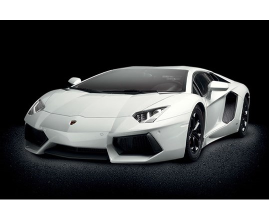 Bild p� Lamborghini Aventador Shiny White 1:8