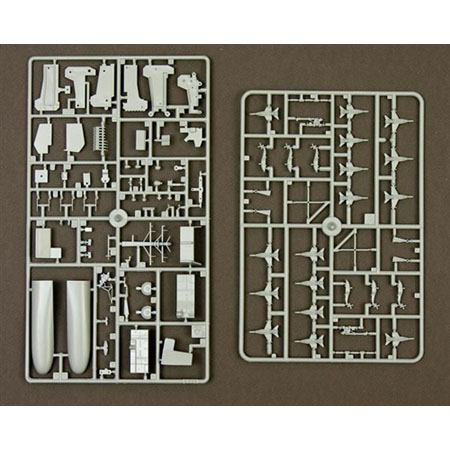 Byggmodell krigsfartyg - USS Ronald Reagan - 1:720 - IT