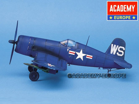 RC Radiostyrt Modellflygplan - F-4U-4B CORSAIR - 1:48 - Academy