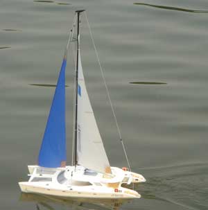 Thumbnail 734 f�r Radiostyrd segelb&aring;t - Katamaran Beili Gemeni - 3ch - RTF