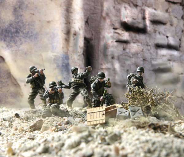Bild p� Forces Of Valor - 1:72 U.S. 7th Infantry Division