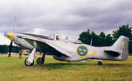 Modellflygplan - P-51D Mustang SE - Italeri - 1:72