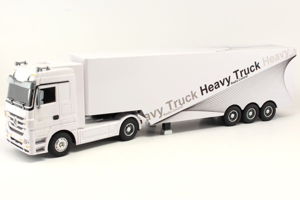 Radiostyrd Lastbil - Heavy Truck Mercedes Benz - 1:32 - RTR