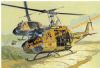 Byggmodell helikopter - UH-10 Huey incl. 4 crew men - 1:35 - IT