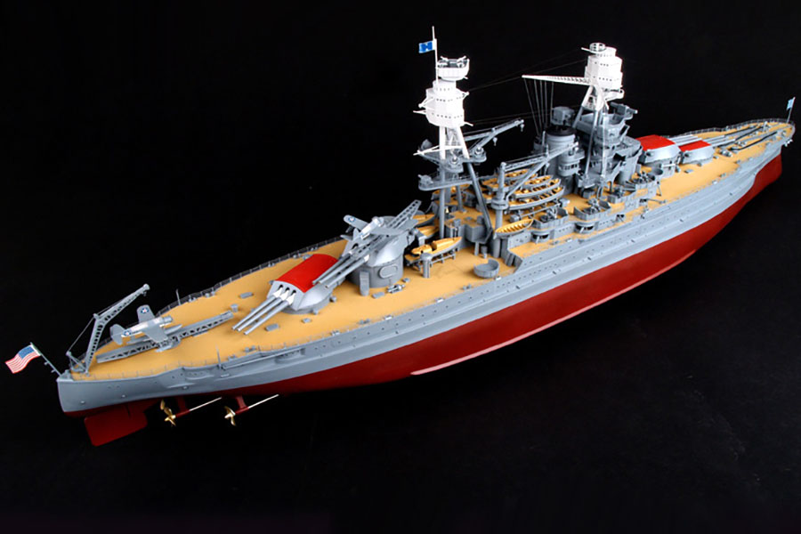 RC Radiostyrt Krigsfartyg modell - USS ARIZONA BB-39 - 1:200
